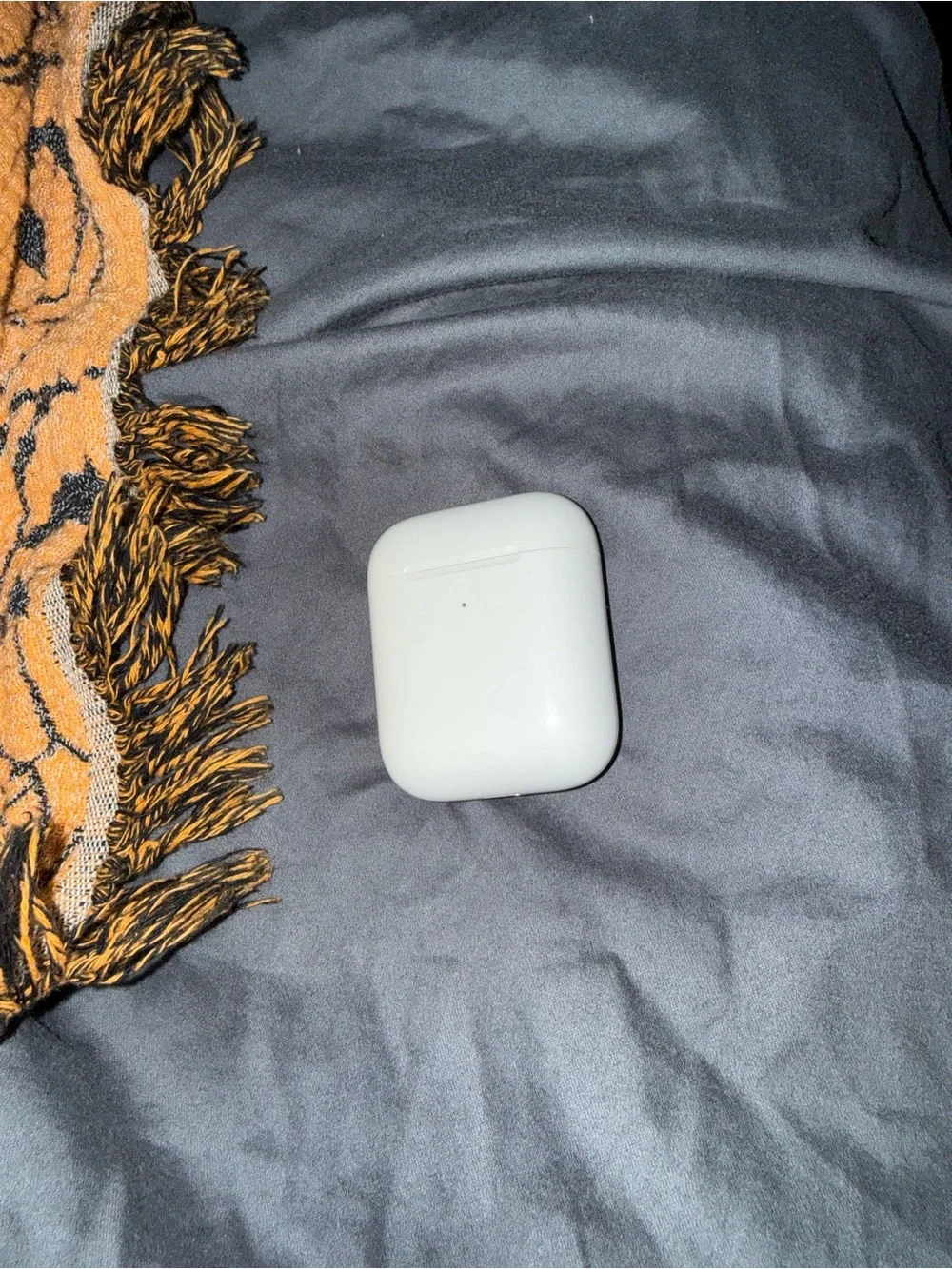 Apple air pods 2 with charging case